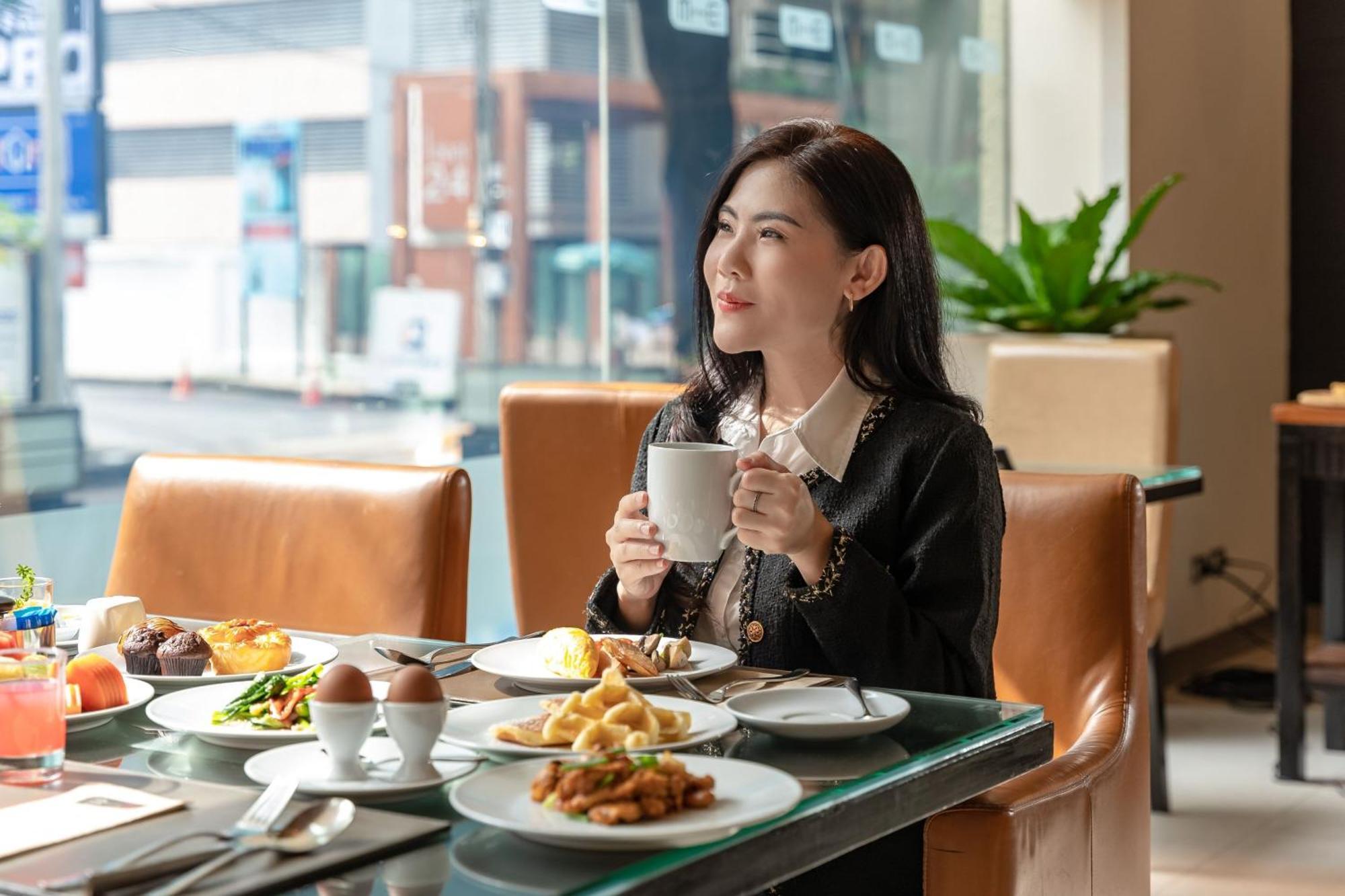 수쿰빗 파크, 방콕 - 메리어트 이그제큐티브 아파트먼트 외부 사진